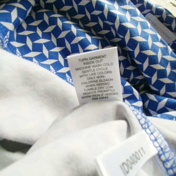 NY&C Sleeveless Geometric Shift Dress - Picture 6 of 6